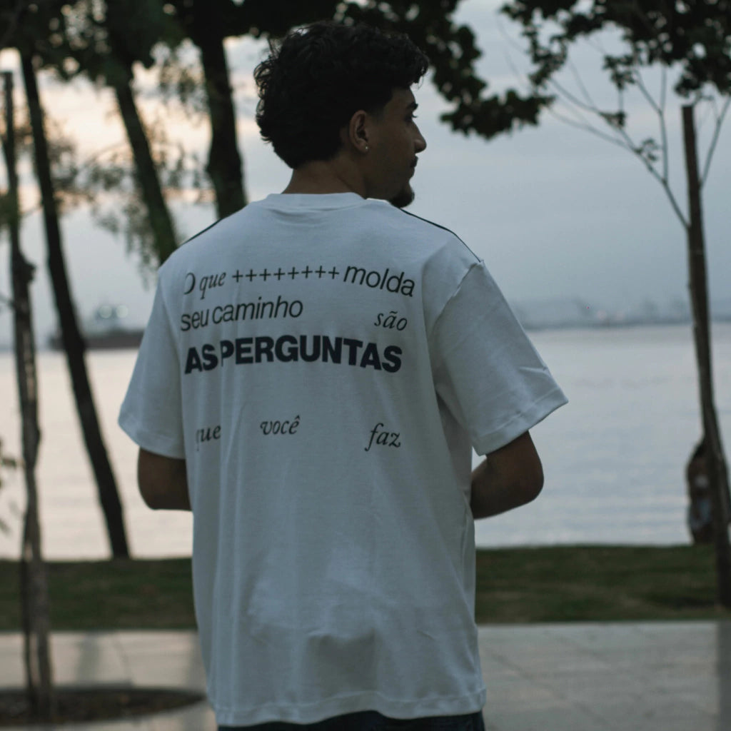 Camiseta "QUESTIONS" Off-White